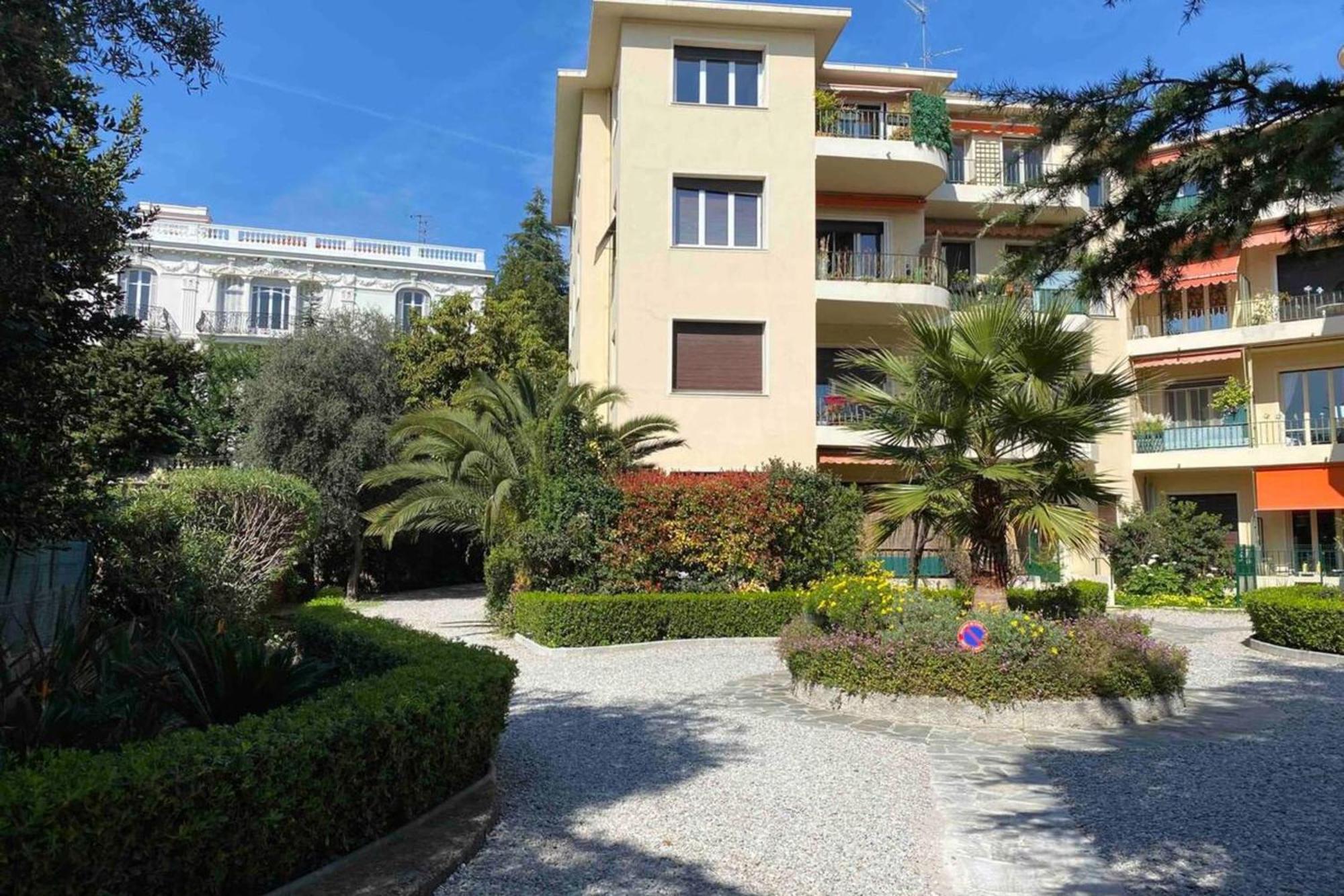 Appartement Beautiful T2 With Balcony Near Downtown