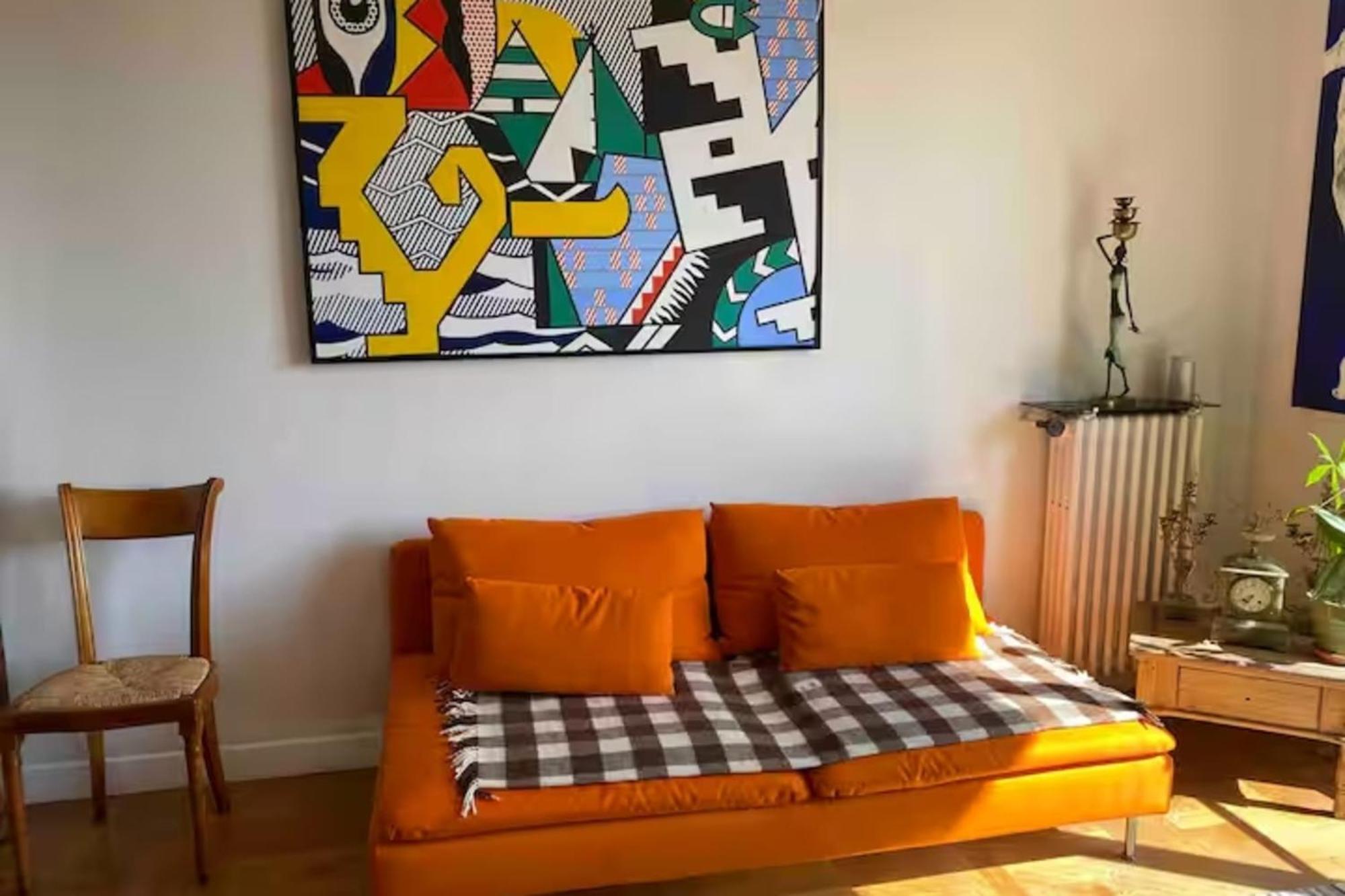 Beautiful T2 With Balcony Near Downtown Apartment *