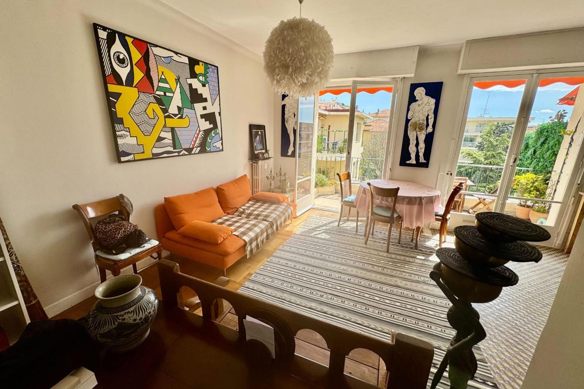 Beautiful T2 With Balcony Near Downtown Nizza